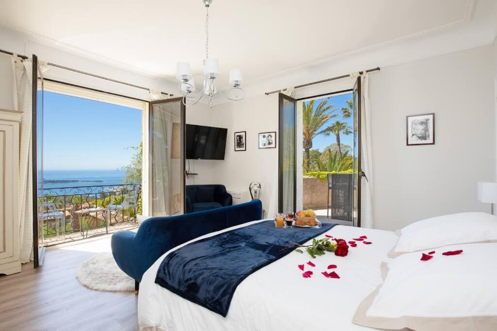 Le Castel Rose Super Cannes, Face Aux Iles De Lerins Vallauris Exteriér fotografie